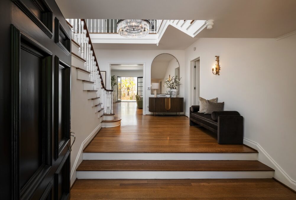 Home of Helen Mirren and Taylor Hackford